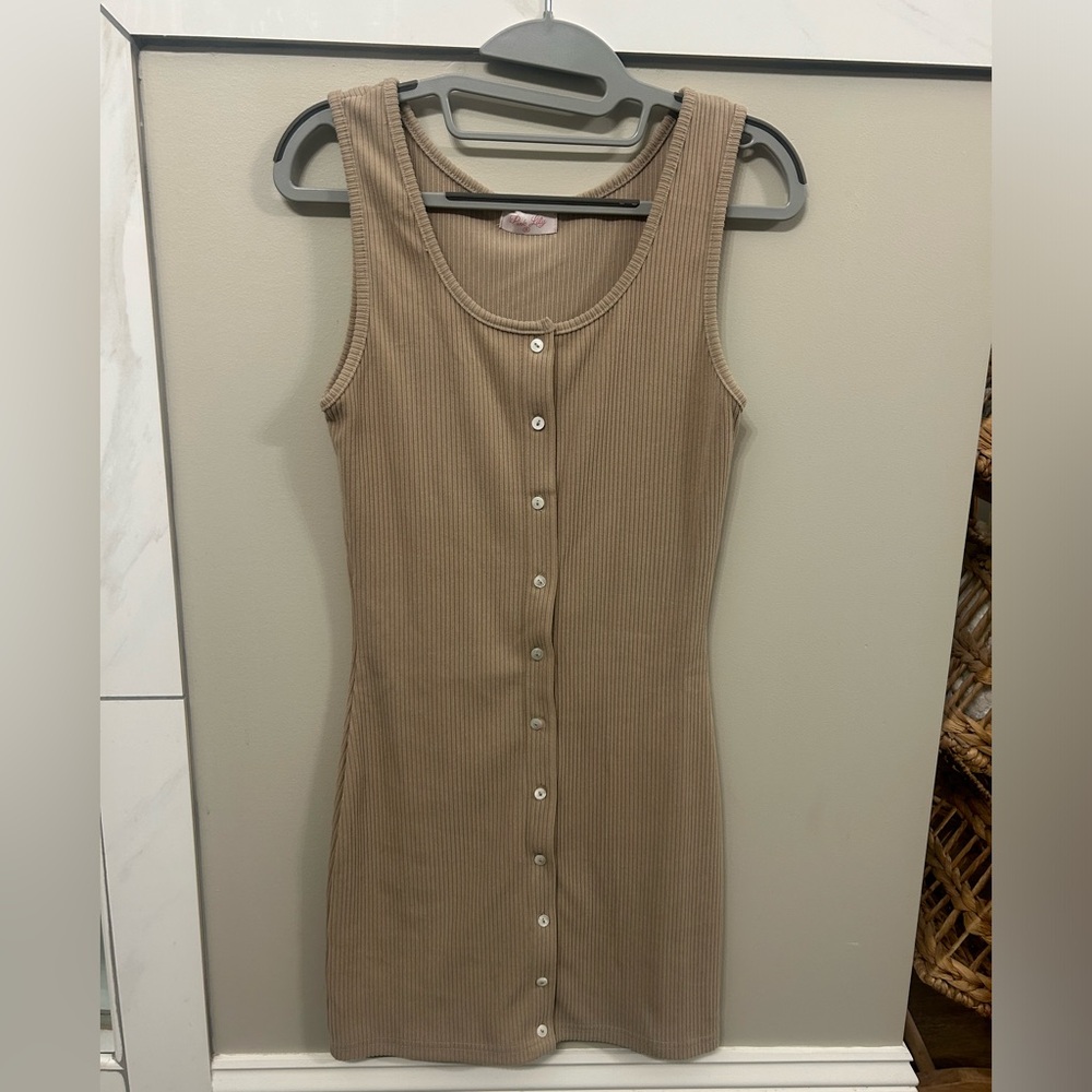 Pink Lilly button up dress Size small